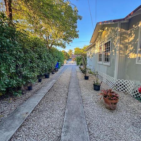 Deluxe Room In Best Location Miami In A 2 Bedrooms Unit - Parking, Laundry And Luggage Storage Exterior photo