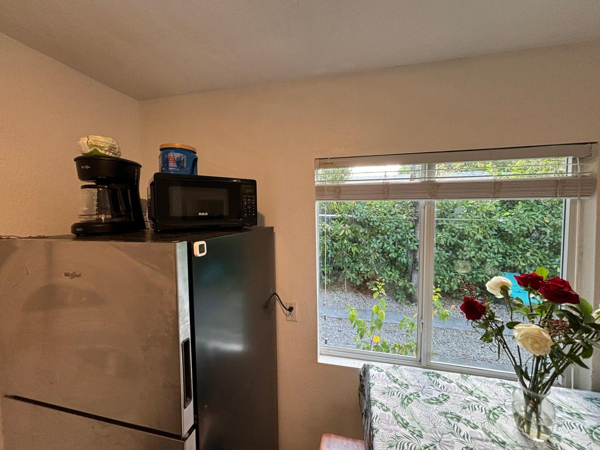 Deluxe Room In Best Location Miami In A 2 Bedrooms Unit - Parking, Laundry And Luggage Storage Exterior photo