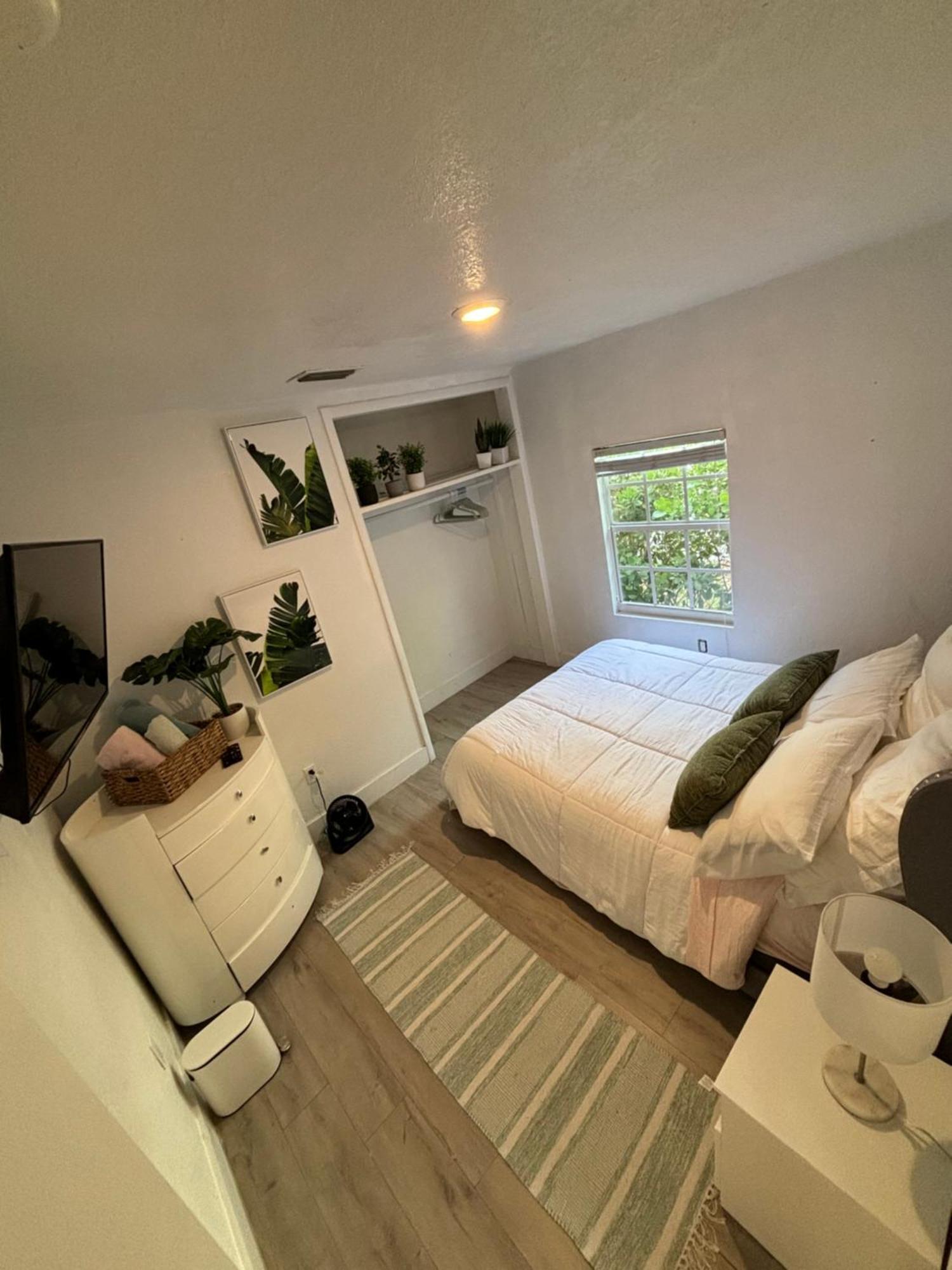Deluxe Room In Best Location Miami In A 2 Bedrooms Unit - Parking, Laundry And Luggage Storage Exterior photo